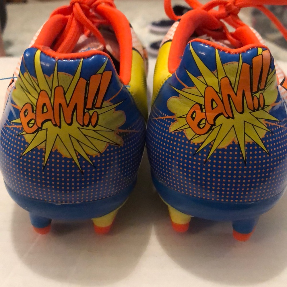 PUMA Cleats - Picture 3 of 5